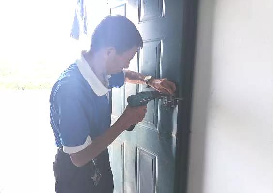 湖南保安服務,墻外高空清洗服務,湖南保利天創(chuàng)物業(yè)發(fā)展有限公司