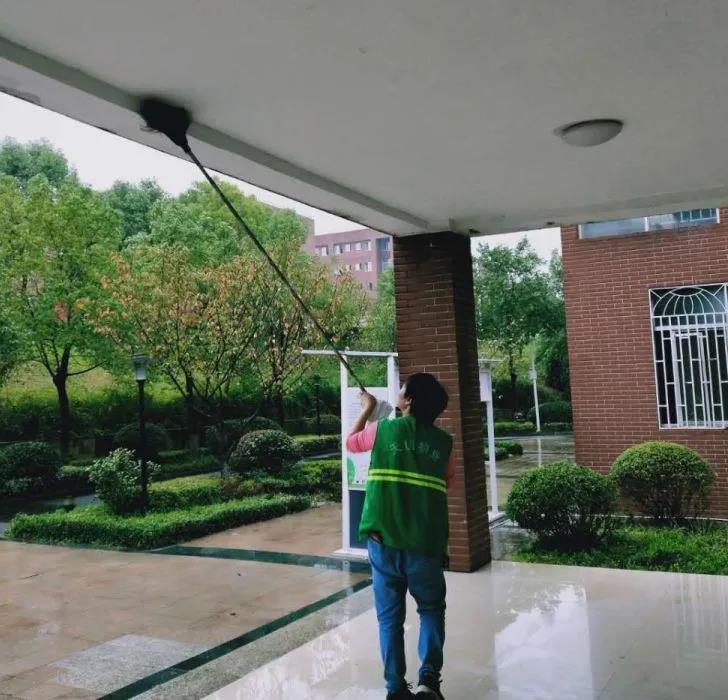湖南保安服務,墻外高空清洗服務,湖南保利天創物業發展有限公司