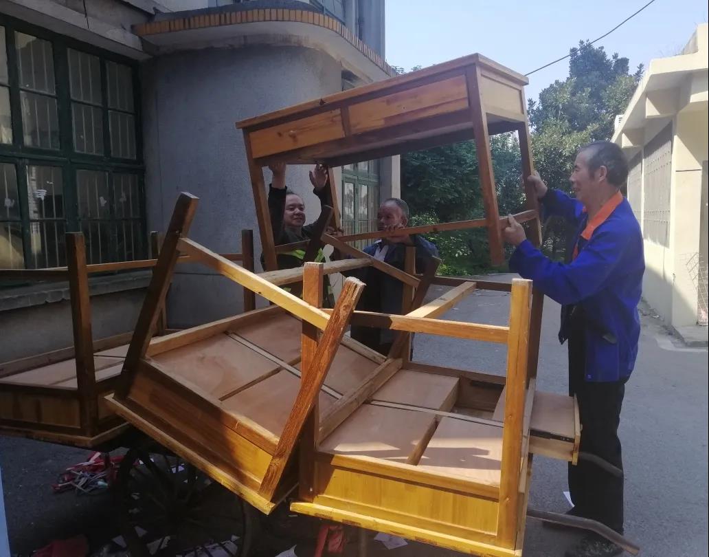 湖南保安服務,墻外高空清洗服務,湖南保利天創(chuàng)物業(yè)發(fā)展有限公司