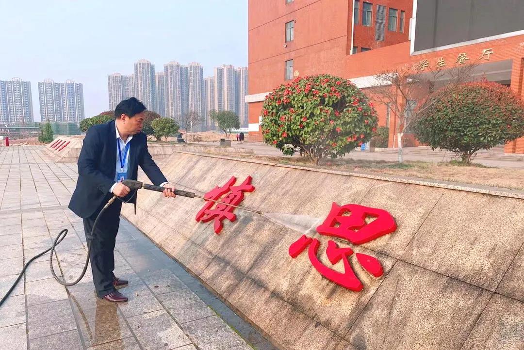 湖南保安服務,墻外高空清洗服務,湖南保利天創物業發展有限公司