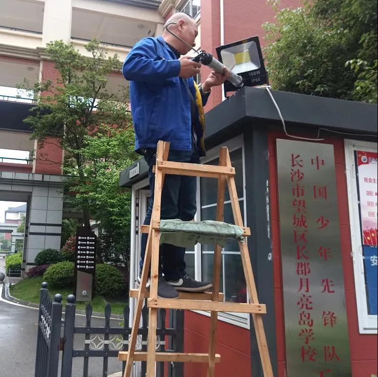 湖南保安服務,墻外高空清洗服務,湖南保利天創物業發展有限公司