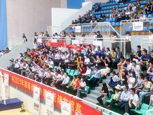 湖南保安服務(wù),墻外高空清洗服務(wù),湖南保利天創(chuàng)物業(yè)發(fā)展有限公司 湖南保安服務(wù),墻外高空清洗服務(wù),湖南保利天創(chuàng)物業(yè)發(fā)展有限公司