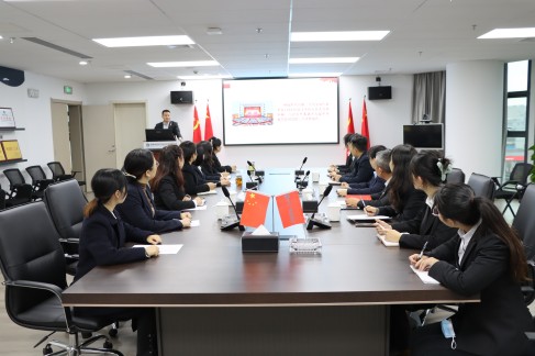 湖南保安服務,墻外高空清洗服務,湖南保利天創(chuàng)物業(yè)發(fā)展有限公司
