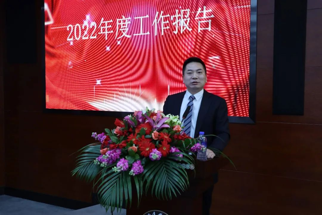 湖南保安服務,墻外高空清洗服務,湖南保利天創(chuàng)物業(yè)發(fā)展有限公司
