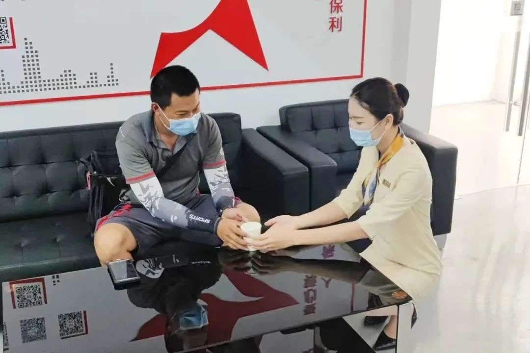 湖南保安服務(wù),墻外高空清洗服務(wù),湖南保利天創(chuàng)物業(yè)發(fā)展有限公司