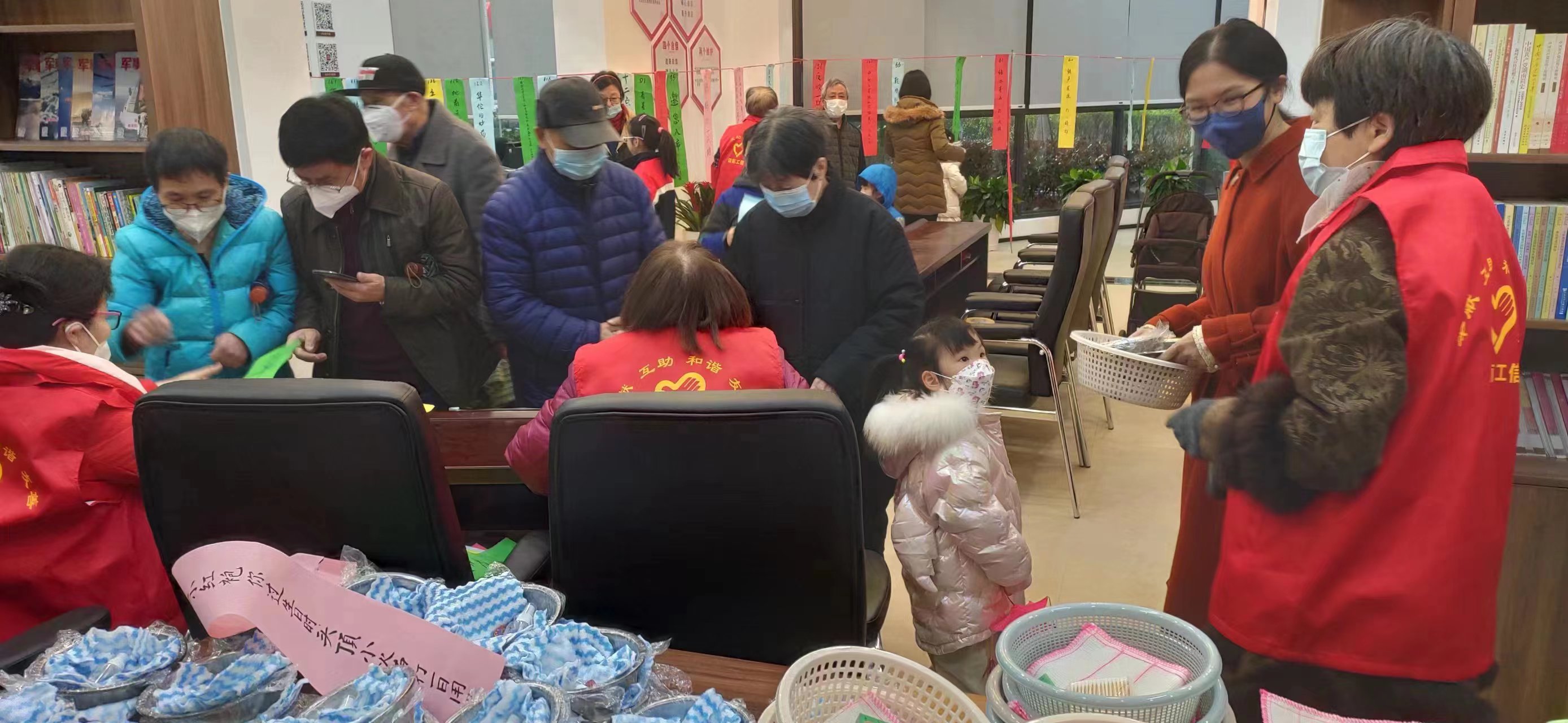 湖南保安服務,墻外高空清洗服務,湖南保利天創物業發展有限公司